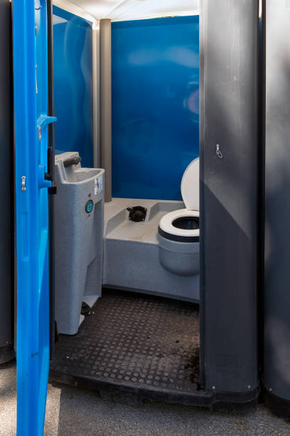 Best Local porta potty services  in Moweaqua, IL